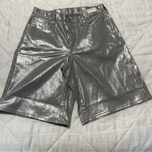 NWT Gap Shiny Silver Bermuda Shorts High Rise Modest Sz 6/28